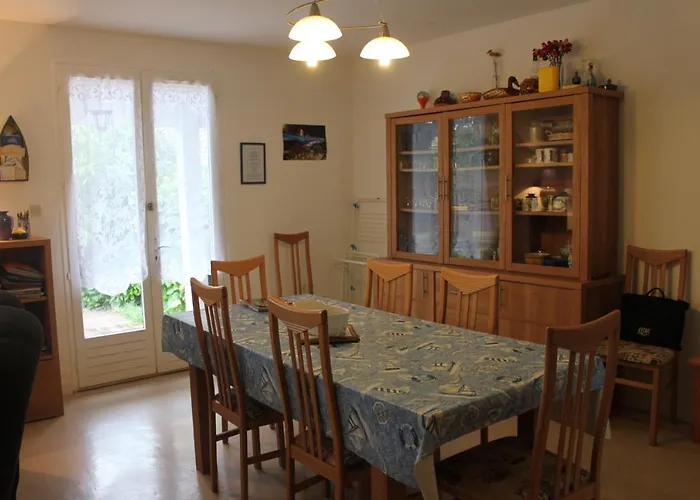 Jolie Maison Familiale Oleronaise Сasa de vacaciones *